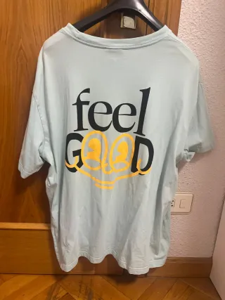 Camiseta H&M Feel Good