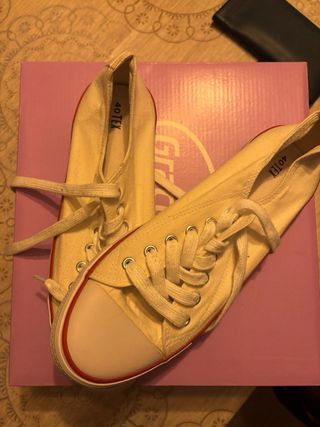 Zapatillas tipo Converse nuevas