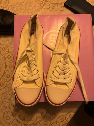 Zapatillas tipo Converse nuevas