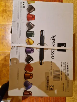 Cafetera Nespresso DeLonghi