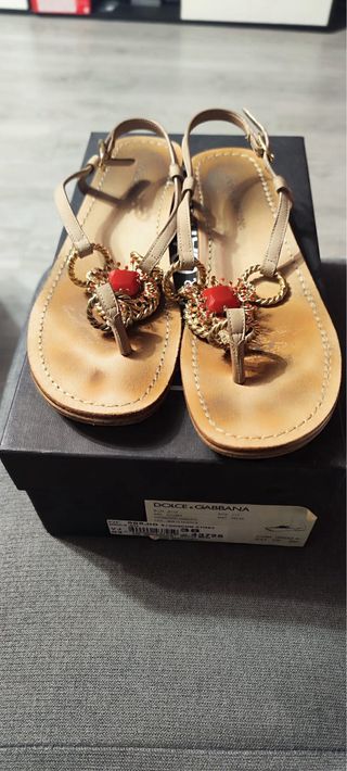 Sandalias Joya Dolce & Gabbana Beige y Rojo