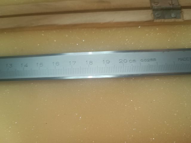 Pie de Rey Tricle Brand