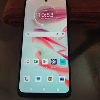 Telefono Motorola blu. In omaggio cover e vetro temperato