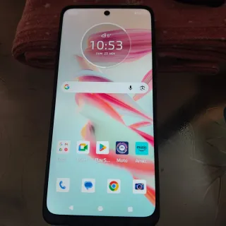 Telefono Motorola blu. In omaggio cover e vetro temperato