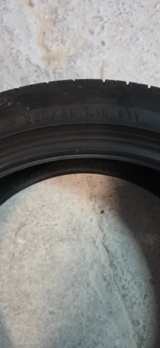 Neumático 225/45/18 BMW