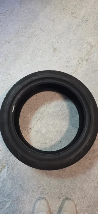 Neumático 225/45/18 BMW