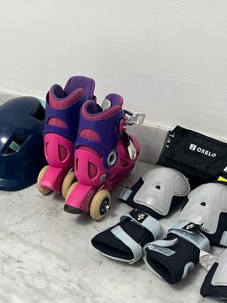 Patines, protecciones y casco infantil(tengo 2 par