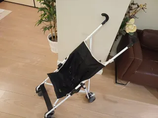 Silla de paseo ligera plegable