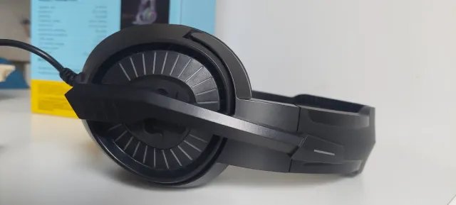 Cascos Gaming OVLENG RGB con Micrófono