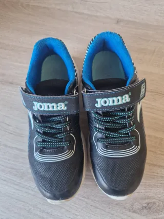 Zapatillas Joma con luces, para niño. talla 33