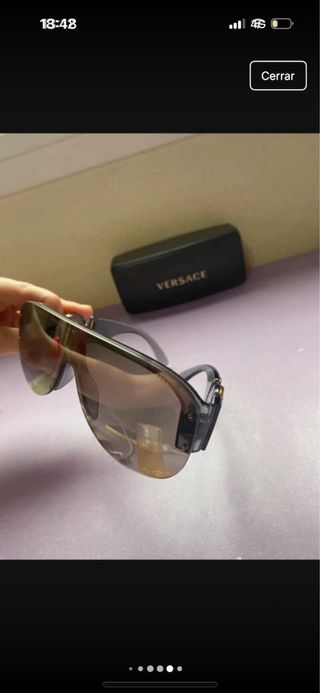 Gafas de sol Versace doradas y grises