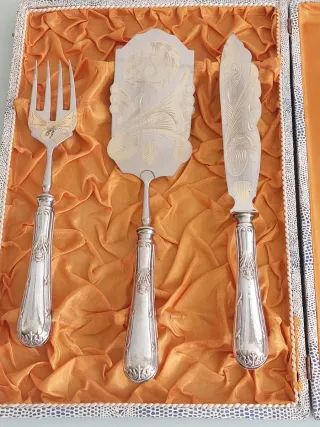 JUEGO CUBIERTOS POSTRE+ESTUCHE REGALO BODA AÑO 50