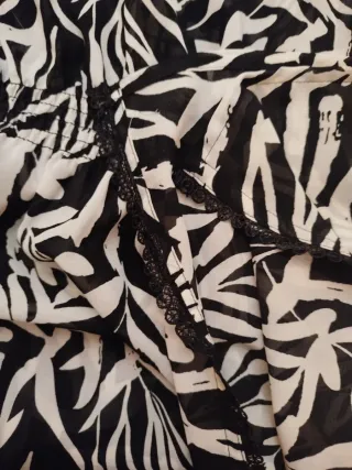 Camisola Verano Estampada Blanco y Negro