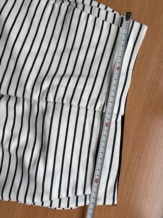 Pantalón ZARA rayas blancas y negras Talla XS