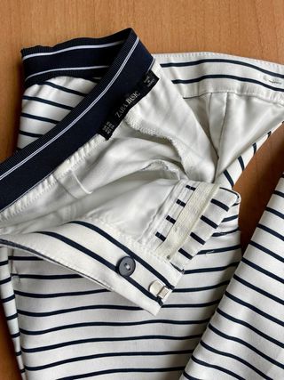 Pantalón ZARA rayas blancas y negras Talla XS
