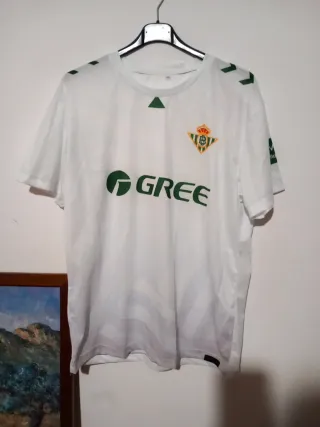 Camiseta deportiva blanca