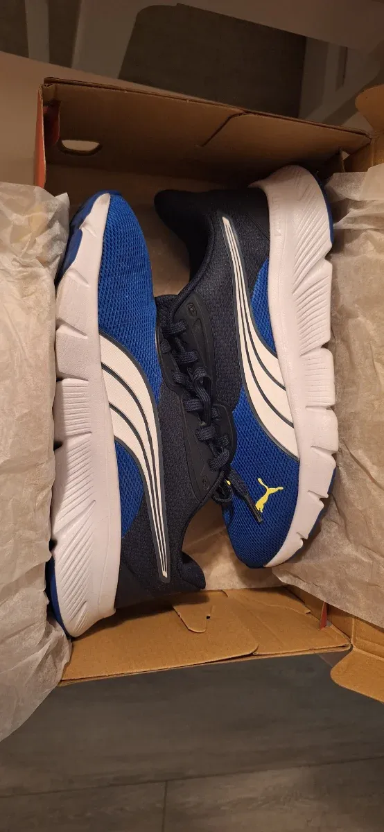 Zapatillas Puma niño azul y blanco