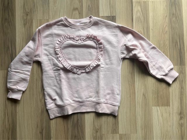 Sudadera Zara Corazón Volante Rosa