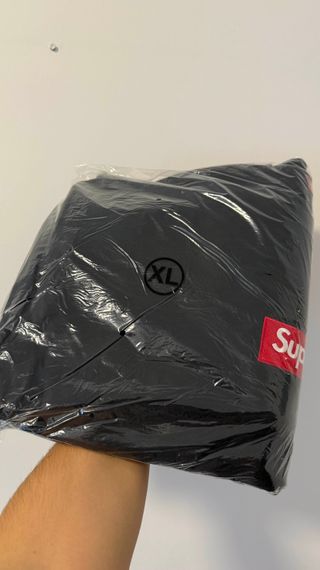 Supreme Box Logo FW22 Negro Nuevo