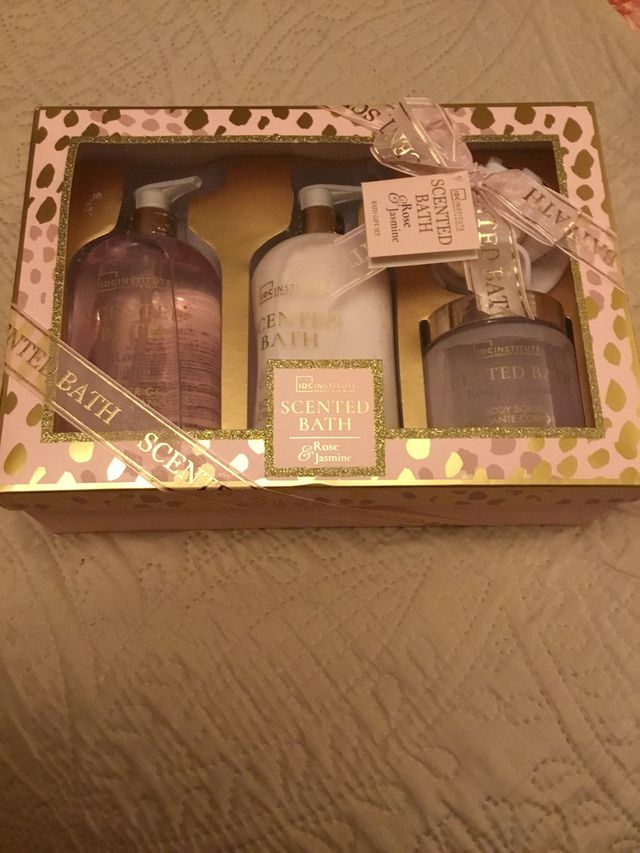 Set de Baño IDC INSTITUTE Rosa y Jazmín