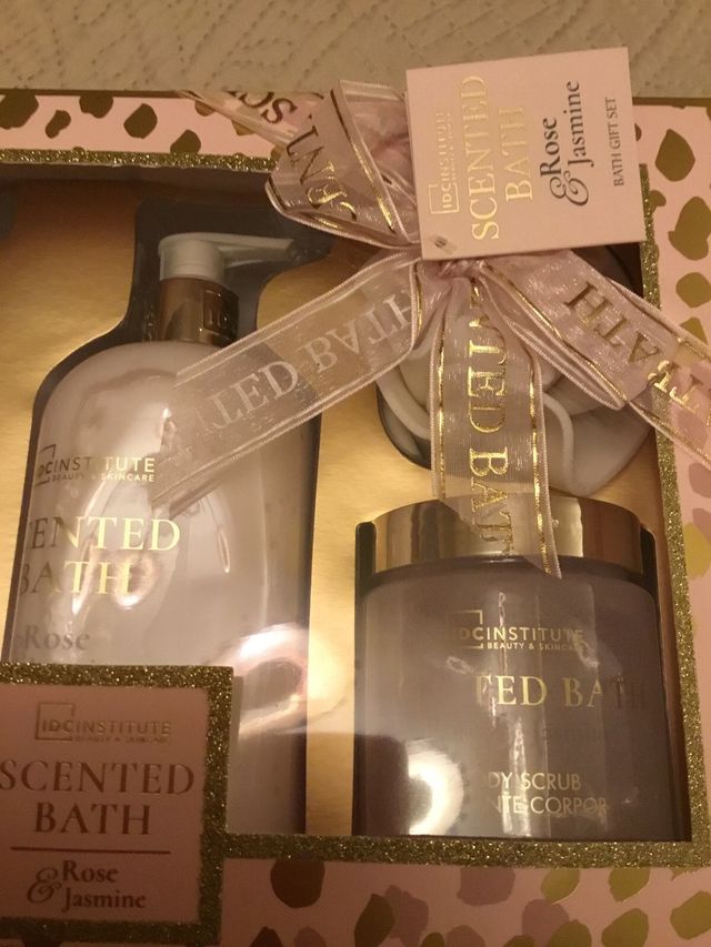 Set de Baño IDC INSTITUTE Rosa y Jazmín