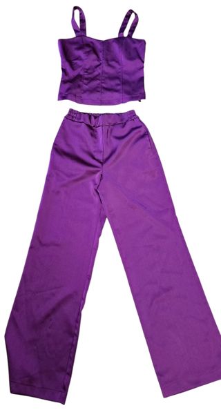 Completo top e pantaloni viola