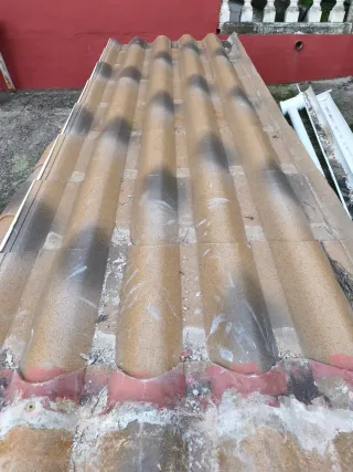 Panel Sándwich Teja Marrón .