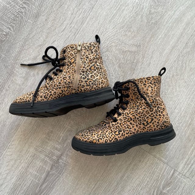 Botas Zara Animal Print Talla 26