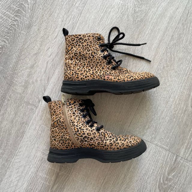 Botas Zara Animal Print Talla 26