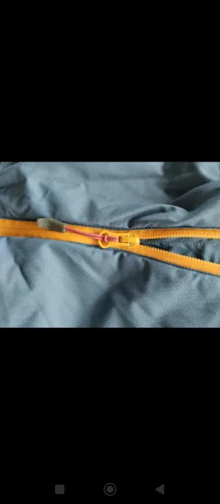 Abrigo Columbia impermeable montaña.