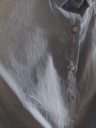 Camisa azul de manga larga