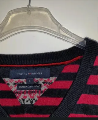 Jersey Tommy Hilfiger Rayas Rojo y Azul.