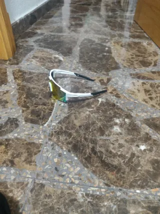 Gafas de sol cromadas naranja y azul