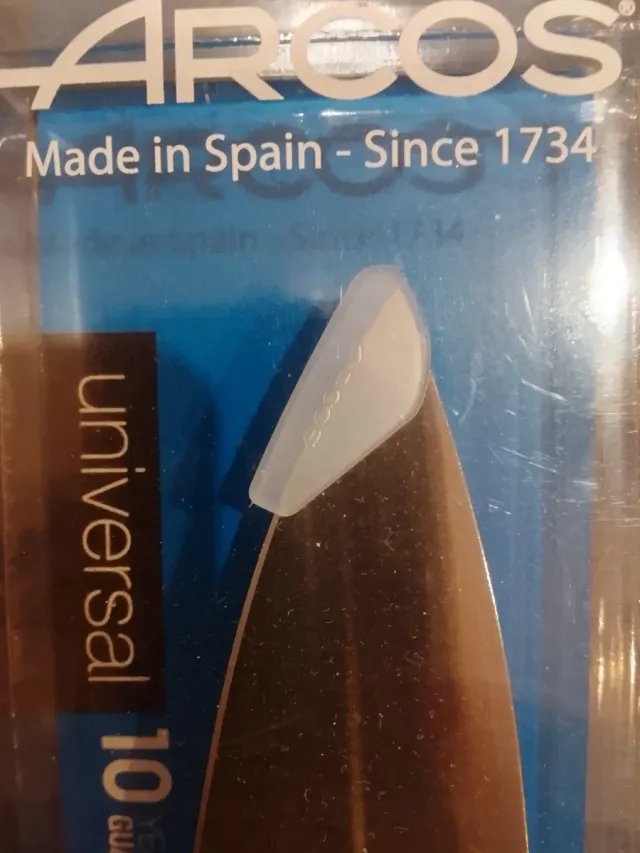 Cuchillo de chef ARCOS Universal 10 años garantía