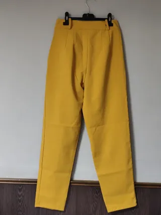 Pantalón de vestir mujer amarillo