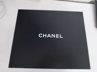Scatole Chanel Nere