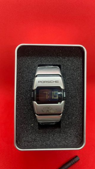 Reloj Digital Porsche Y2K