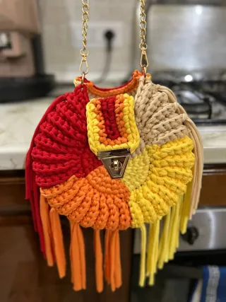 Borsa fatta a mano arcobaleno
