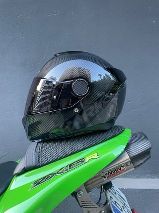Casco Shark Carbon
