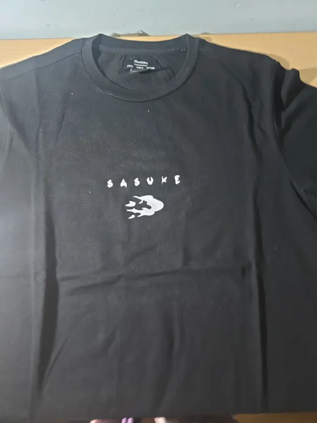 Camiseta Negra Naruto Sasuke