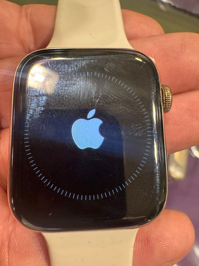 Apple Watch S4 GPS+Cellulare Oro