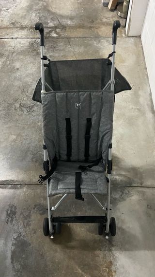 Carrinho de passeio para bebé cinzento