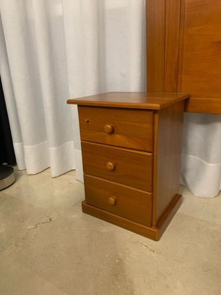 Cabecero de pino estilo provenzal