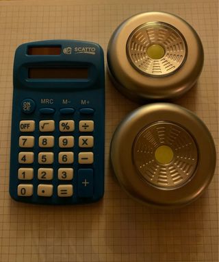 Set 2 Lampade LED SCATTO + Calcolatrice