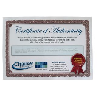 Camiseta Manchester con autógrafo de C. Ronaldo...