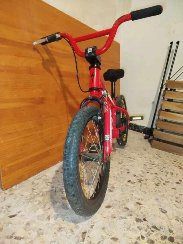Bicicleta niño Specialized