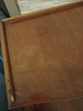 Mesita auxiliar vintage de madera. URGE VENTA