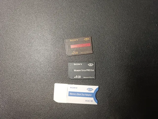 PSP 1000 Negra + Accesorios