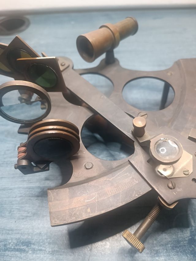 Sestante in ottone antico