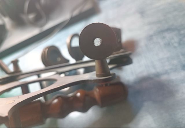 Sestante in ottone antico